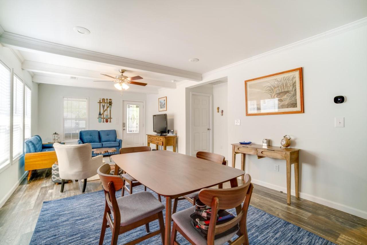 Charleston Home With Porch - 3 Mi To Folly Beach! المظهر الخارجي الصورة