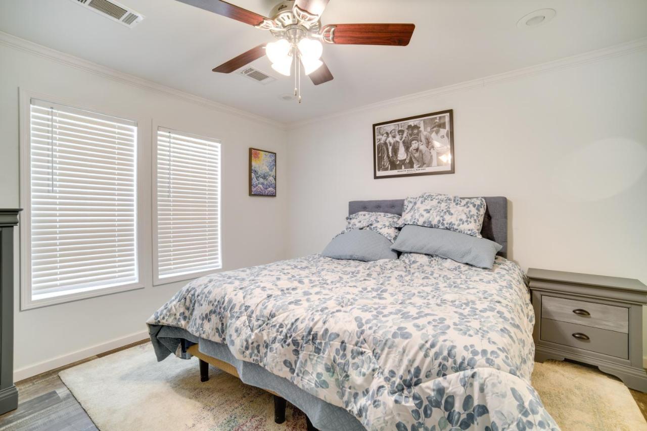 Charleston Home With Porch - 3 Mi To Folly Beach! المظهر الخارجي الصورة